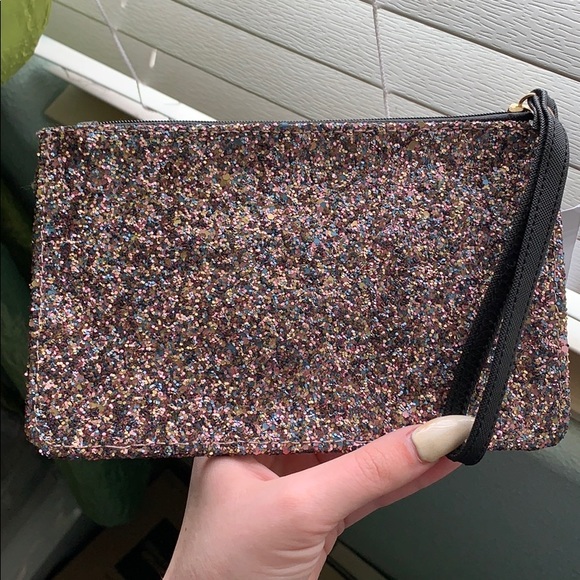 Rue21 Handbags - ✅ LAST ONE - CLEARANCE Glitter Wristlet